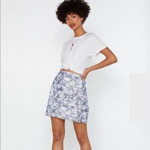 Nasty Gal tie dye blue & white mini skirt sz 4 NWT